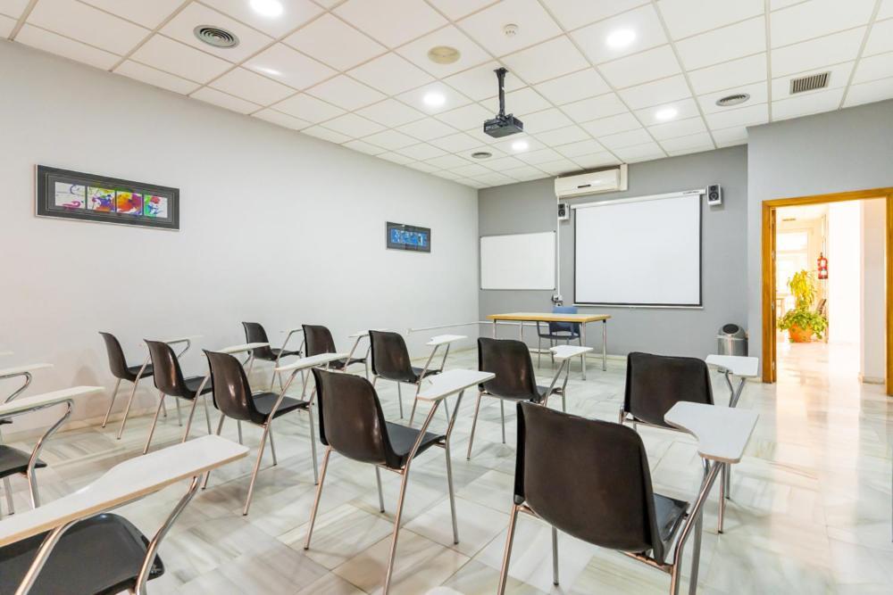 Albergue Inturjoven Sevilla Exterior photo