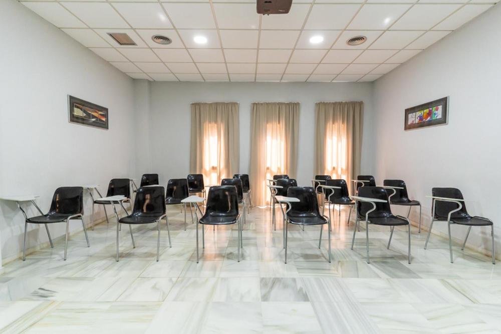 Albergue Inturjoven Sevilla Exterior photo