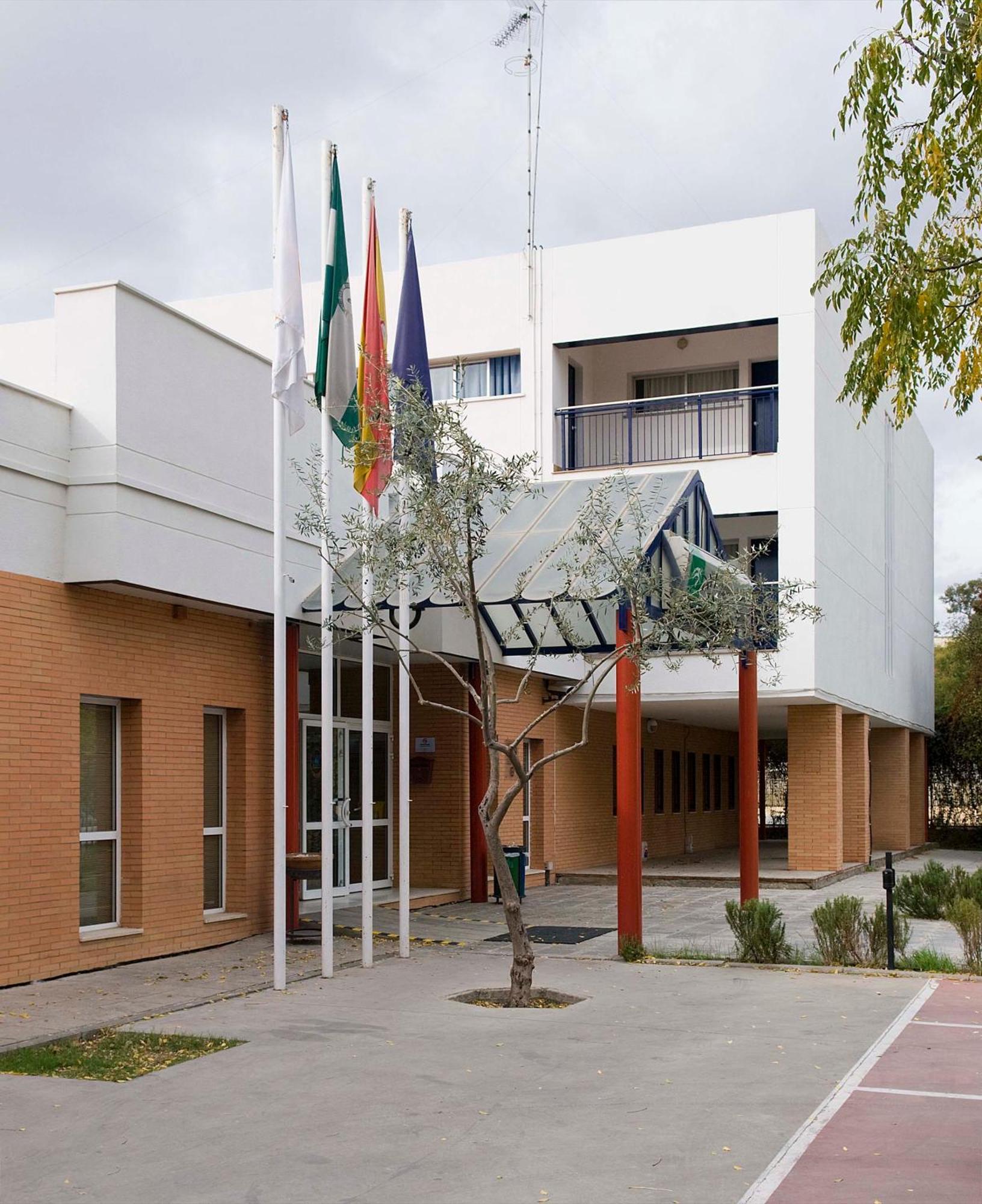 Albergue Inturjoven Sevilla Exterior photo