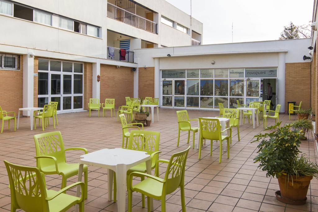 Albergue Inturjoven Sevilla Exterior photo