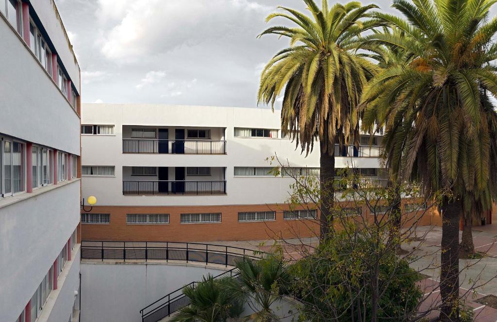 Albergue Inturjoven Sevilla Exterior photo